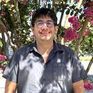 Roberto Olivares